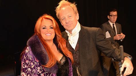 ET FIRST: Wynonna On Husband's Near Death Accident | Entertainment Tonight