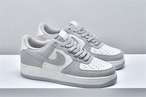 Nike Air Force 1 Low White/Light Smoke Grey Suede Pas Cher - FavSole.com