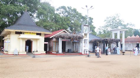 KATARAGAMA TEMPLE SRI LANKA | KATARAGAMA TEMPLE is a temple … | Flickr