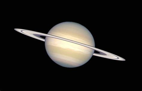 ESA - Saturn's rings contain ice and dust