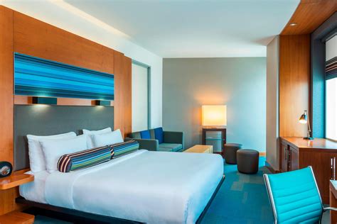 Aloft Abu Dhabi hotel amenities | Hotel room highlights