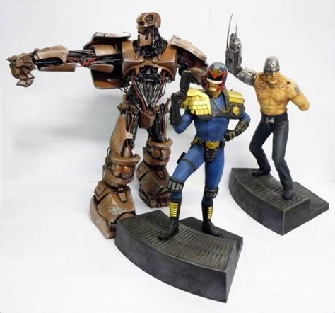 Judge Dredd - Halcyon Model Kit - Judge Dredd, Mean Machine & ABC War Robot