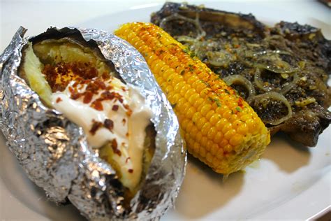 Garlic Steak Date Night Dinner for Two | I Heart Recipes