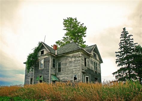 Haunted House | I found this creepy, abandoned farm house al… | Flickr