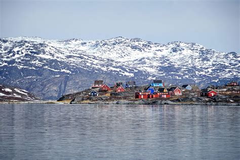 Nuuk Icefjord Boat Tour • Sail among icebergs | Guide to Greenland