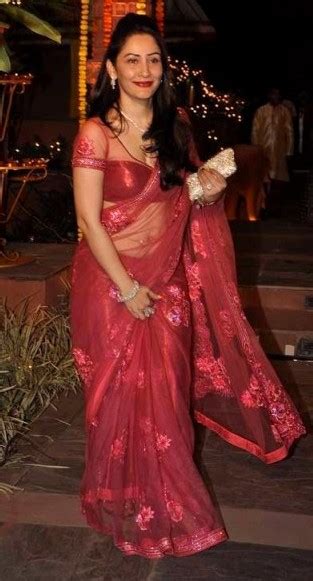 Manyata Dutt Wiki, Age, Husband, Family, Religion, Biography & More ...