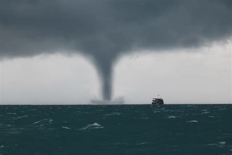 Watch: A Water Cyclone Was Spotted In The UAE | ExpatWoman.com