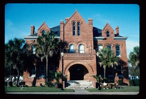 Calhoun County Historic Courthouse - Courthouses of Florida