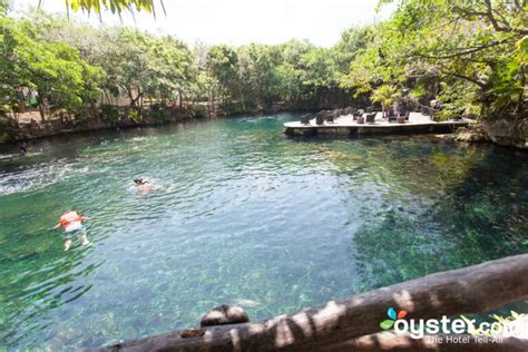 A Guide to Swimming, Diving, and Snorkeling in Riviera Maya | Oyster.com