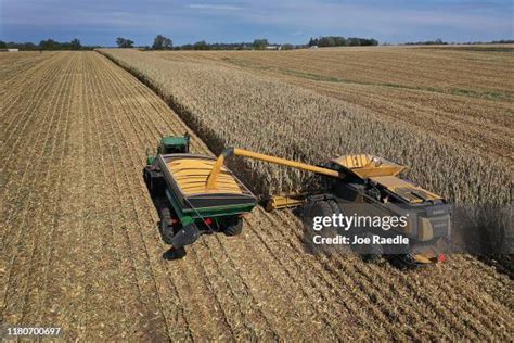 Iowa Field Aerial Photos and Premium High Res Pictures - Getty Images