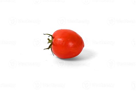 tomato isolated on white background 9773257 Stock Photo at Vecteezy