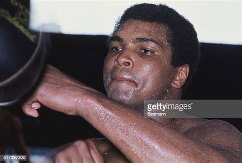 244 Muhammad Ali Workout Stock Photos, High-Res Pictures, and Images ...