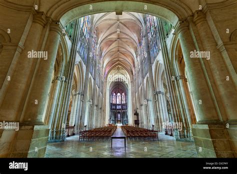 Troyes cathedral hi-res stock photography and images - Alamy