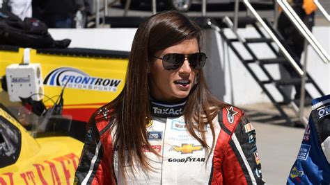 Danica Patrick finishes eighth in Daytona 500