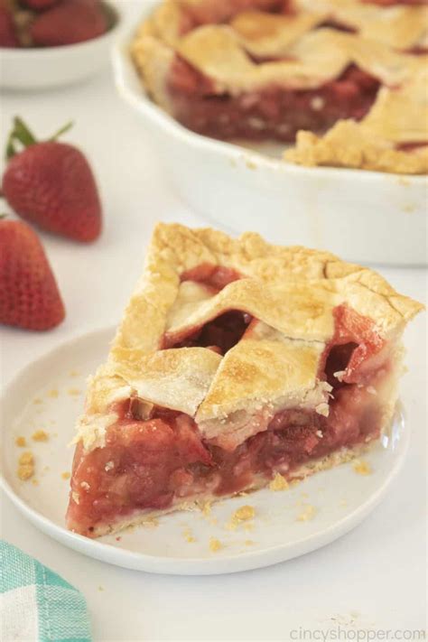 Strawberry Rhubarb Pie - CincyShopper