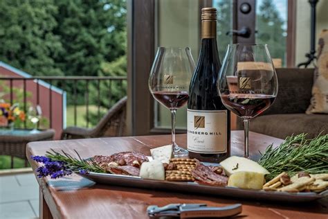 McMinnville Oregon Wineries: 7 Great Tasting Rooms To Visit