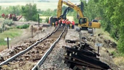 35,000 gallons of crude oil spilled after Montana train derailment ...