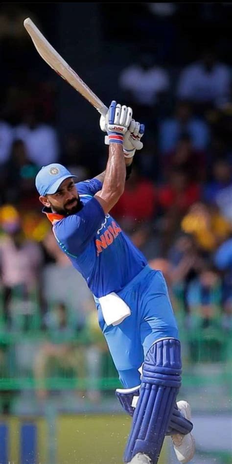 Virat Kohli Batting Wallpaper