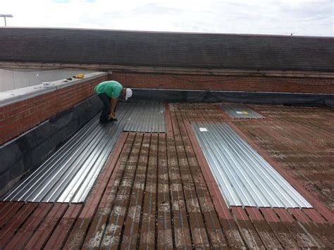 METAL ROOF LEAKS / REPAIR CONTRACTORS | Metal roof leaks, Roof restoration, Roof leak repair