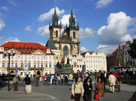 File:Praha Old Town sq from St Nicholas.JPG - Wikimedia Commons
