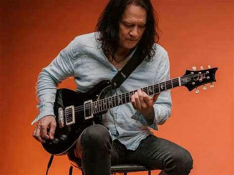 PRS limited-edition Robben Ford McCarty signature model now out