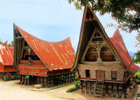 Rumah Adat Terbesar Di Indonesia Pernah - IMAGESEE