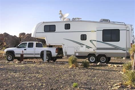 Fifth Wheel Trailers: What's it with the Pickup-Towable RVs?