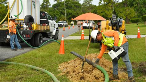 FPL Replacing Overhead Neighborhood Power Lines Underground Lines