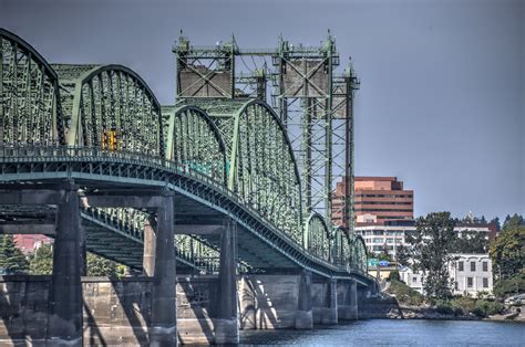 HistoricBridges.org - Interstate Bridge Photo Gallery