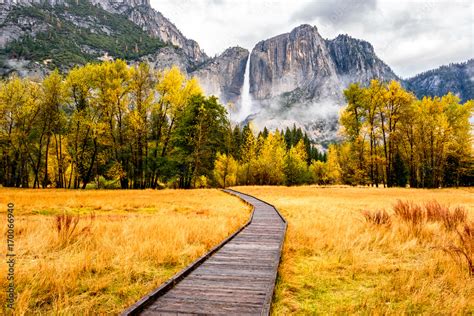 Meadow with boardwalk in Yosemite National Park Valley at autumn Stock ...