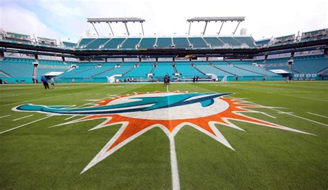 Dolphins sign naming rights deal for stadium with Hard Rock