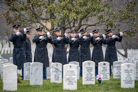 √ Arlington National Cemetery Military Funeral - Va Navy