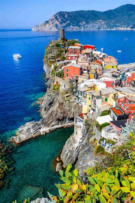 Best Small Towns to Visit in Italy: Vernazza, Positano, Corinaldo - Thrillist