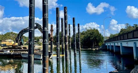 Works Progressing On New Narrabeen Lagoon Pedestrian Bridge - Narrabeen ...