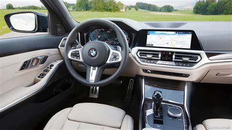 2020 BMW 330e Touring Plug-in Hybrid | Interior, Cockpit