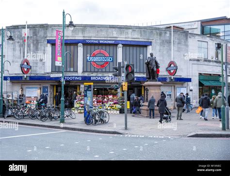 Tooting Broadway underground station Stock Photo - Alamy