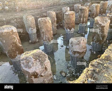 pile foundations. construction of pile foundations Stock Photo - Alamy