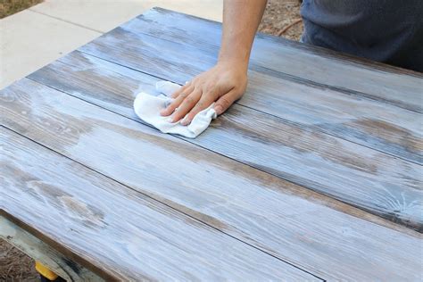 How to Create a Weathered Wood Gray Finish - Angela Marie Made | Weathered wood finish, Staining ...
