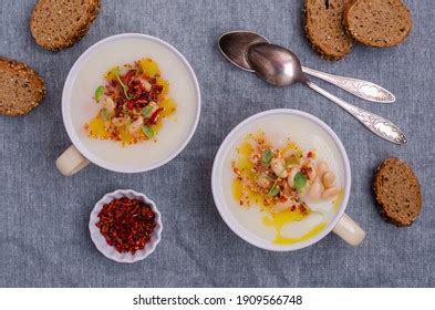 71 Topinambur Soup Images, Stock Photos & Vectors | Shutterstock