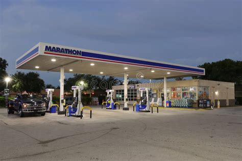 Marathon Gas Station Early in the Morning. Editorial Photo - Image of commercial, gallon: 253412546