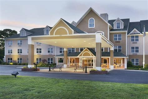 COUNTRY INN & SUITES BY RADISSON, BURLINGTON (ELON), NC - Prices & Hotel Reviews