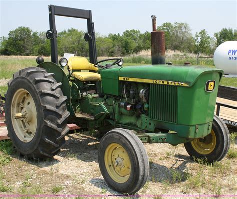 1970 John Deere 1520 tractor in Mound City, KS | Item 4979 sold ...