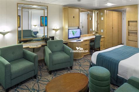 Grandeur of the Seas Junior Suite Stateroom