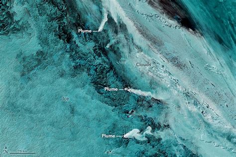 3 active volcanoes erupt simultaneously in the South Atlantic Ocean ...