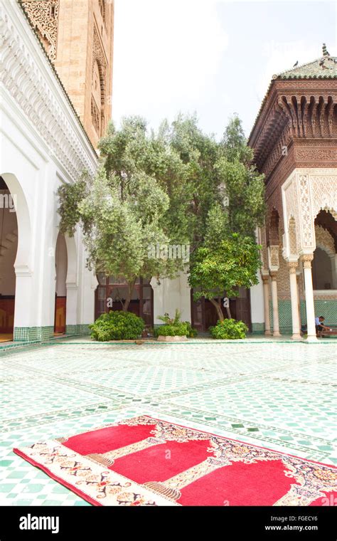 Mosque Al Mohammadi Stock Photo - Alamy