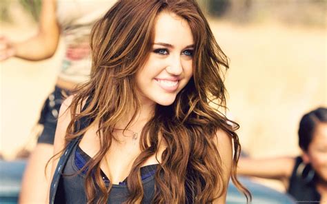 Miley Cyrus Gorgeous 10 HD desktop wallpaper : Widescreen : High ...