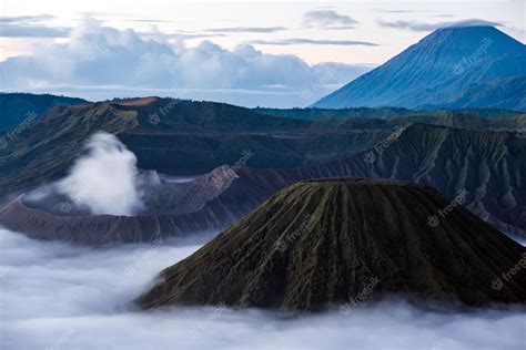 Premium Photo | Bromo tengger semeru national park