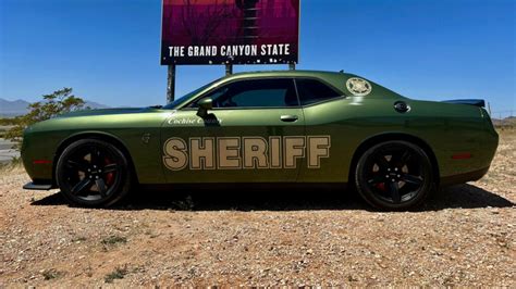 Arizona Sheriff’s Office Gets 203 MPH Dodge Challenger SRT Hellcat ...