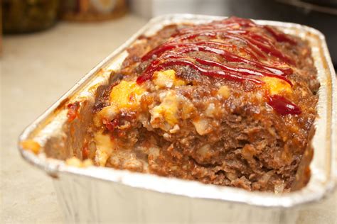 The Recipe Nest: Cheesy Meatloaf