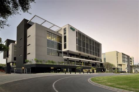 Hospital architecture, Facade architecture, Facade design